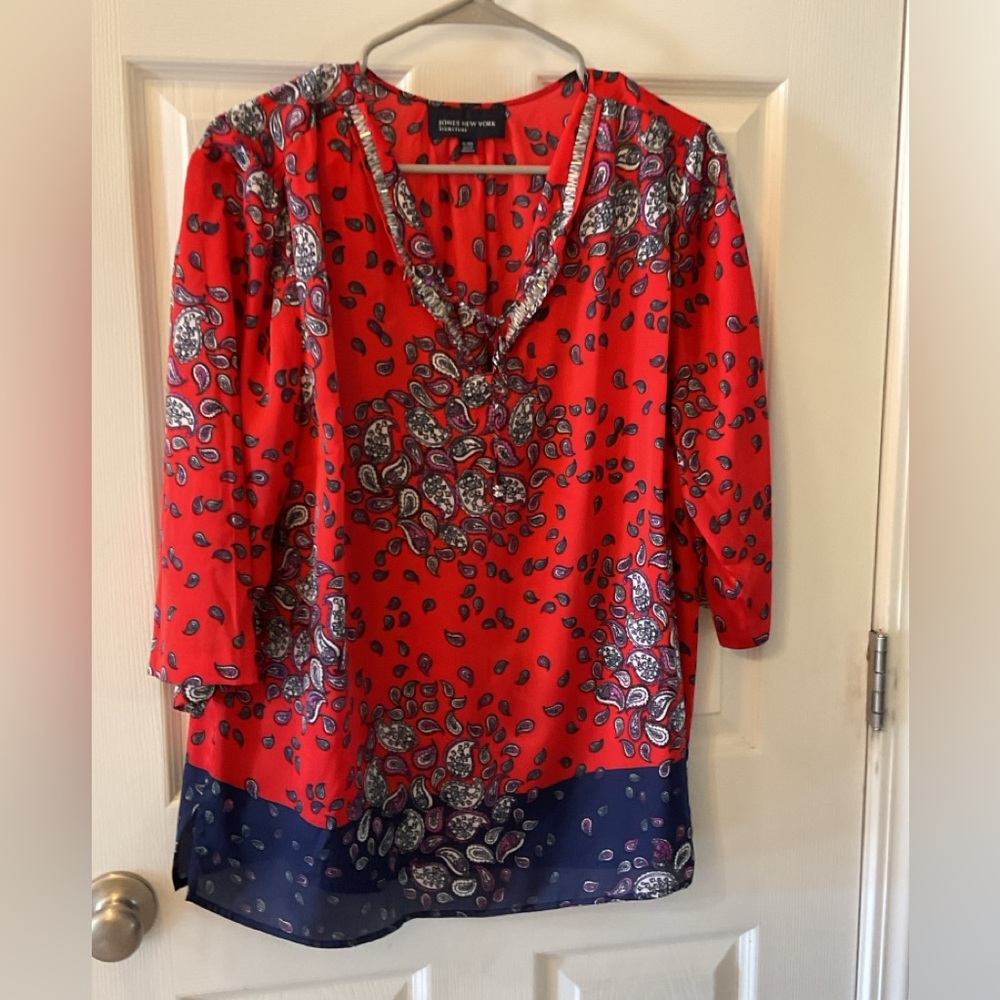Jones New York Signature Women’s XL Mid Length Sleeve Red White Blue Blouse